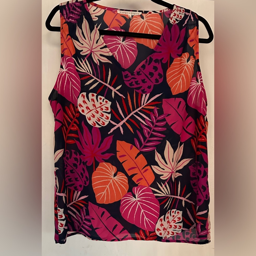 Violet + Claire Tropical Print Sleeveless Top